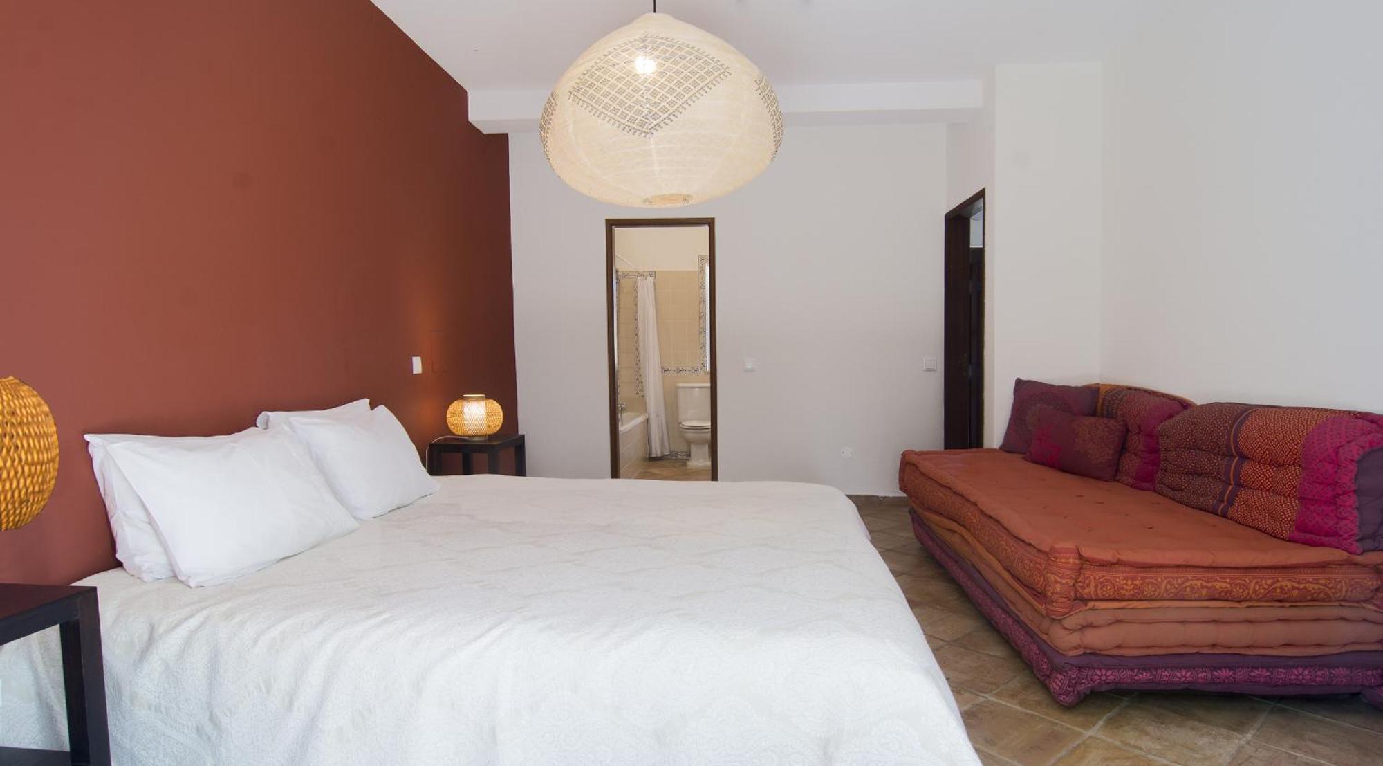 814 Monte Estrelicias Villa